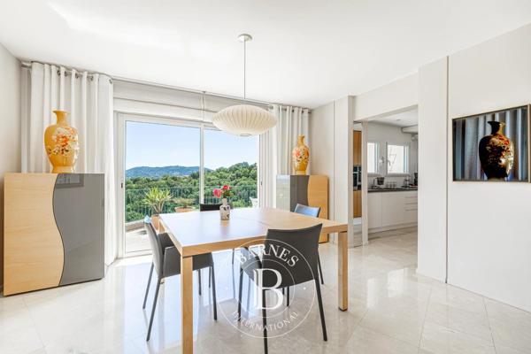 Peymeinade, Villa 4 Chambres -  274 m² à vendre