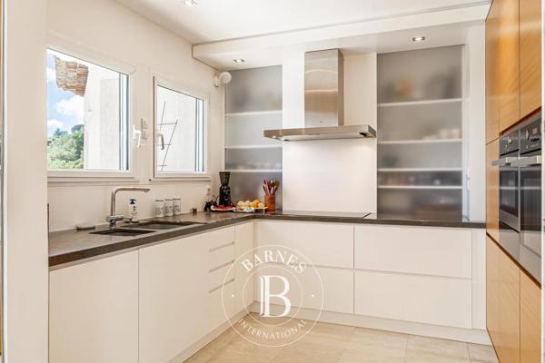 Peymeinade, Villa 4 Chambres -  274 m² à vendre