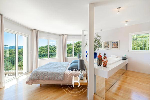 Peymeinade, Villa 4 Chambres -  274 m² à vendre
