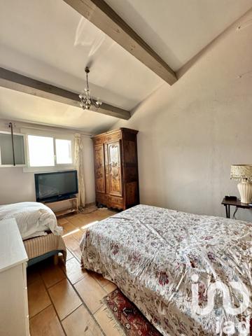 Maison 6 pièces de 220 m² à Gilette (06830)