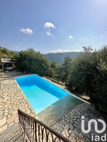 Maison 6 pièces de 220 m² à Gilette (06830)