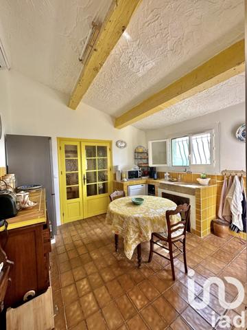 Maison 6 pièces de 220 m² à Gilette (06830)