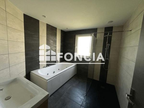 Location Maison 5 pièces 116 m² - 16 Boulevard Saint Fiacre Chateau-gontier 53200