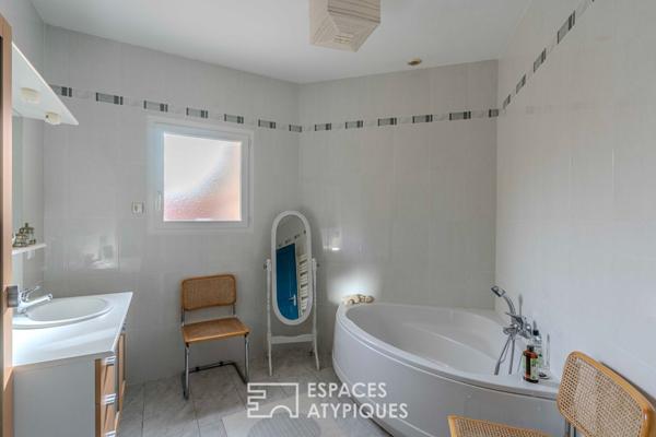 Élégante villa familiale avec maison d’invités et piscine Sainte Marie