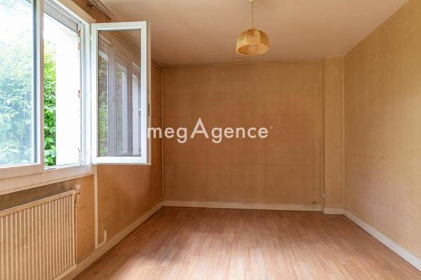 Appartement à SAINTE-FOY-LES-LYON, 69110 - 3 pièces 71m²