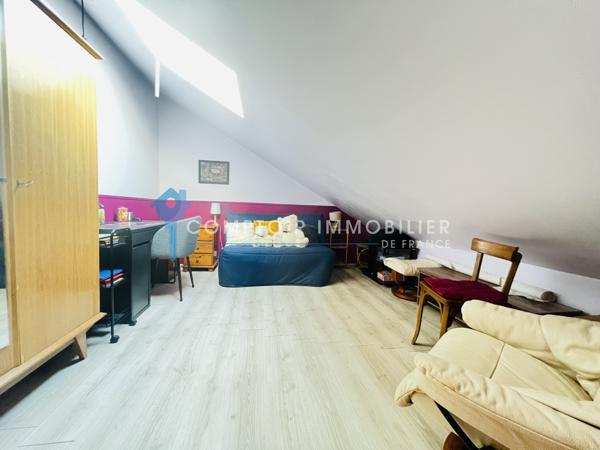 Duplex
                                                                                                                                                                                                                                                                                                                        3 pièce(s)                                                                                                                                                                                                          1 chambre(s)                                                                                                                                                                                                          48.53  m²