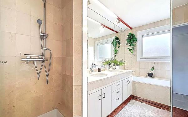 Maison à vendre    6 pièces • 150 m2 Castelginest