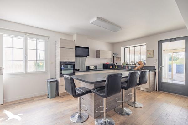 Maison à vendre |  Tonnay-Charente |  5 pièces | 125 m²