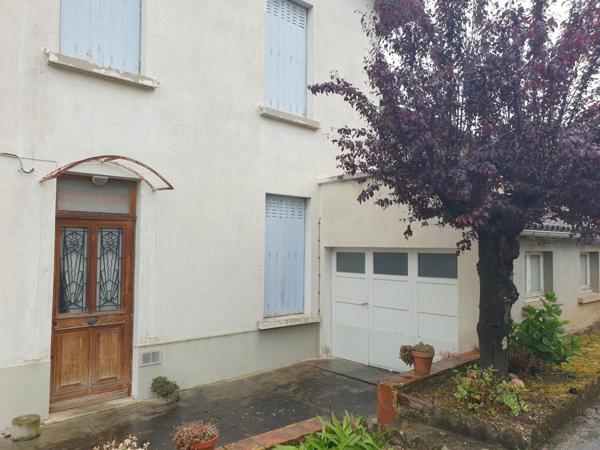 Maison de ville grand jardin et garage