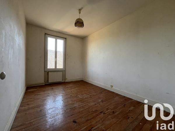 Immeuble à vendre 270 m² Giat