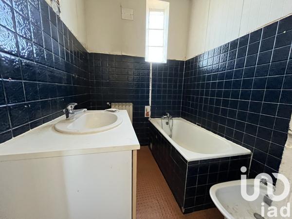 Immeuble à vendre 270 m² Giat