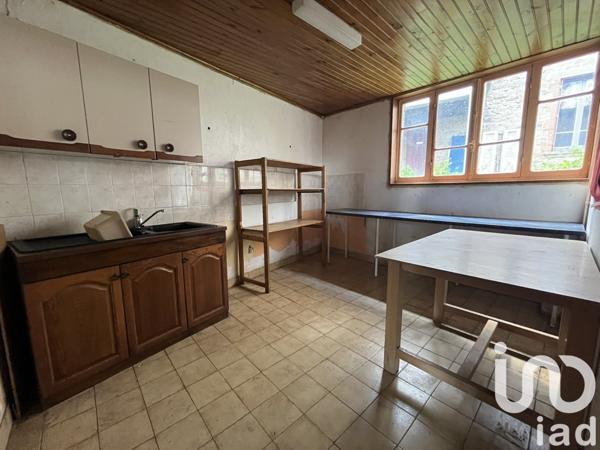 Immeuble à vendre 270 m² Giat