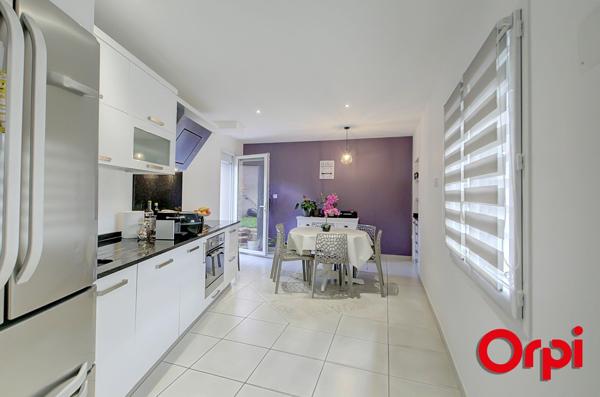 Maison à vendre    4 pièces •  Bourgoin-Jallieu