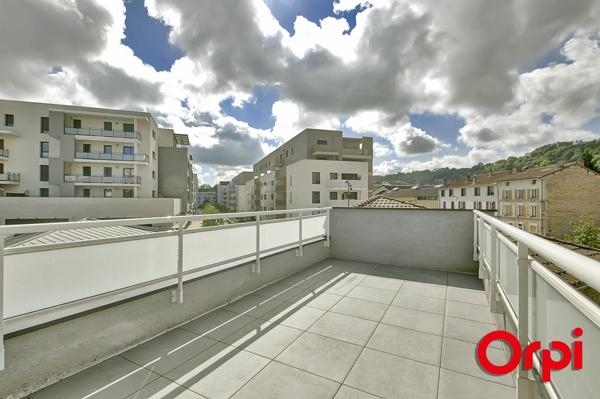 Maison à vendre    4 pièces •  Bourgoin-Jallieu