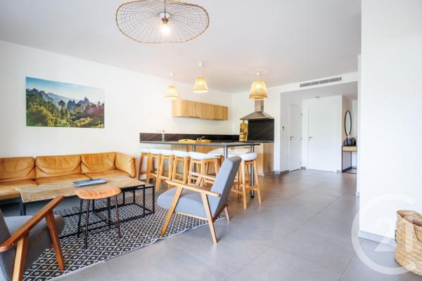 Maison à vendre  4 pièces - 101,48 m2 LECCI - 201