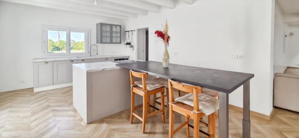 AMBES - 33810 - Maison familiale 180m² sur 700m² de parcelle - garage, piscine, calme !