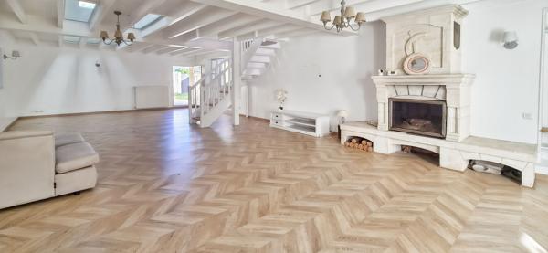 AMBES - 33810 - Maison familiale 180m² sur 700m² de parcelle - garage, piscine, calme !