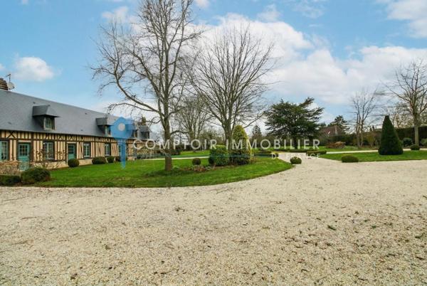 Maison
                                                                                                                                                                                                                                                                                                                        6 pièce(s)                                                                                                                                                                                                          4 chambre(s)                                                                                                                                                                                                          240  m²