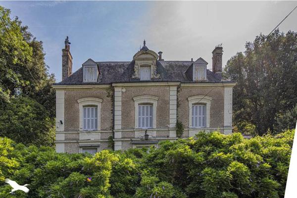 Maison à vendre 337 920 € Pocé-sur-Cisse 8 p 280 m² DPE G