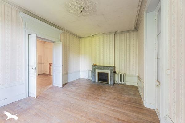 Maison à vendre 337 920 € Pocé-sur-Cisse 8 p 280 m² DPE G