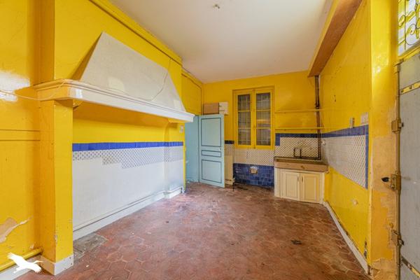 Maison à vendre 337 920 € Pocé-sur-Cisse 8 p 280 m² DPE G