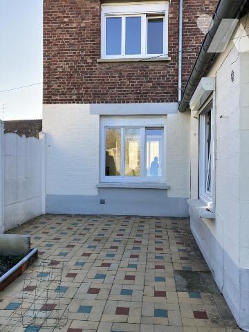 ARRAS - Belle Maison de ville 1930 , à rénover sur cave et garage 