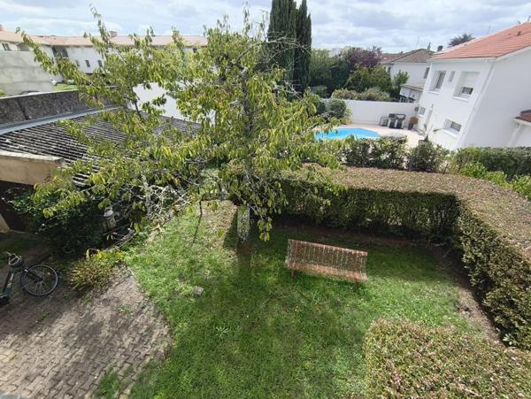 Maison familiale non mitoyenne sur belle parcelle