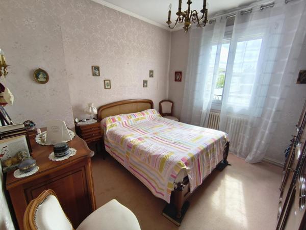 Maison familiale non mitoyenne sur belle parcelle