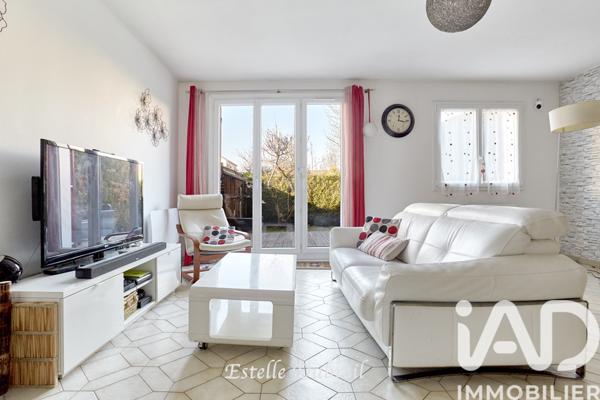Maison à vendre 5 pièces 117 m² Voisins-le-Bretonneux