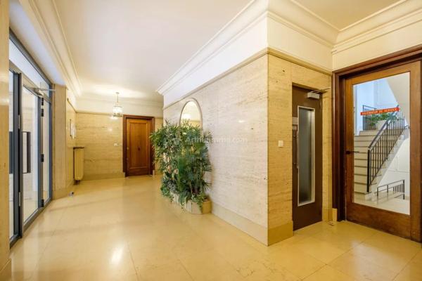 Vente Appartement 6 pièces 129 m2 à Lyon 6