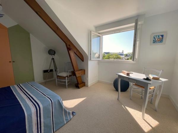 Saumur Château – Maison contemporaine 220 m² – Jardin 997 m² – Coup de cœur familial