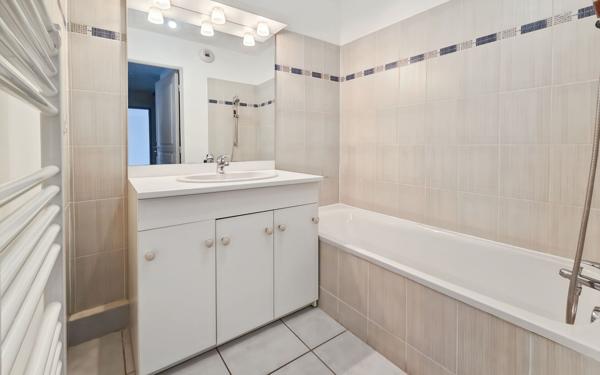 Appartement à vendre    3 pièces • 64 m2 Avignon