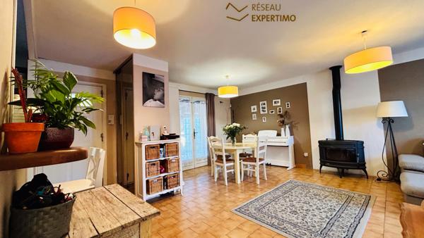 Pennes-Mirabeau (13170) Charmante Villa avec Vue Dominante, Jardin et Piscine au Pennes-Mirabeau