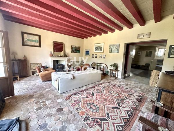 Propriété de caractère à vendre de 8 pièces de 275 m²