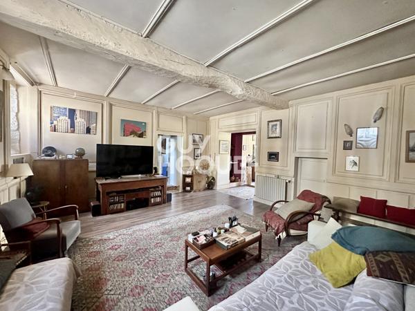 Propriété de caractère à vendre de 8 pièces de 275 m²