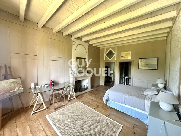 Propriété de caractère à vendre de 8 pièces de 275 m²