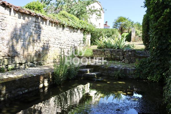 Propriété de caractère à vendre de 8 pièces de 275 m²