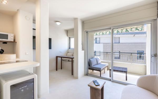 Appartement à vendre    2 pièces • 28,56 m2 Cannes