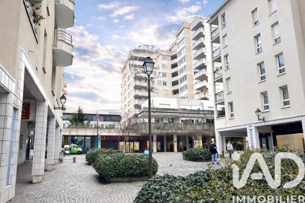 Appartement à vendre 3 pièces 63 m² Suresnes