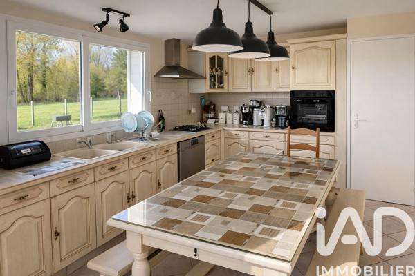 Maison à vendre 4 pièces 96 m² Coutras