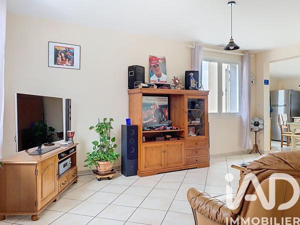 Maison à vendre 4 pièces 96 m² Coutras