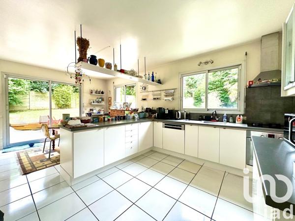 Maison à vendre 8 pièces 194 m² Jouy-en-Josas