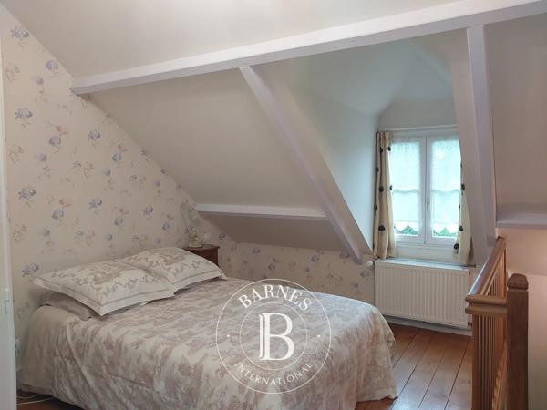 Sainte-Gauburge-Sainte-Colombe, Maison 4 Chambres -  220 m² à vendre