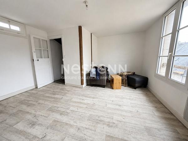 Vente Immeuble de rapport de 91.08m2 avec 2 appartements loués à Montval sur loir (72500)