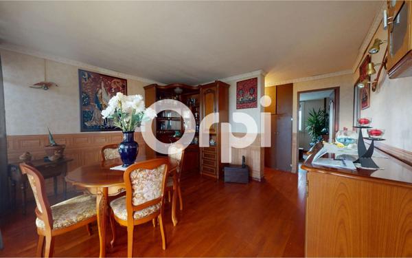 Appartement à vendre    4 pièces • 63 m2 Bron