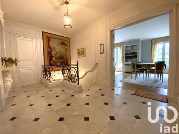 Maison à vendre 7 pièces 216 m² La Celle-Saint-Cloud