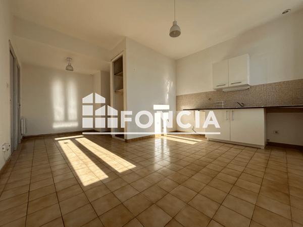 Location Appartement 2 pièces 36.91 m² - 18 RUE BEC DE LIEVRE Nimes 30000