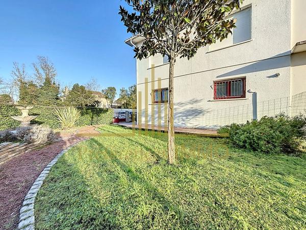 Maison Begles 6 pièce(s) 122 m2 à rénover