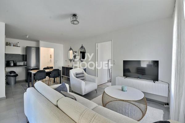 SAINT-FONS (69190) - Appartement T3 de 54 m²,  double exposition, avec balcon & garage