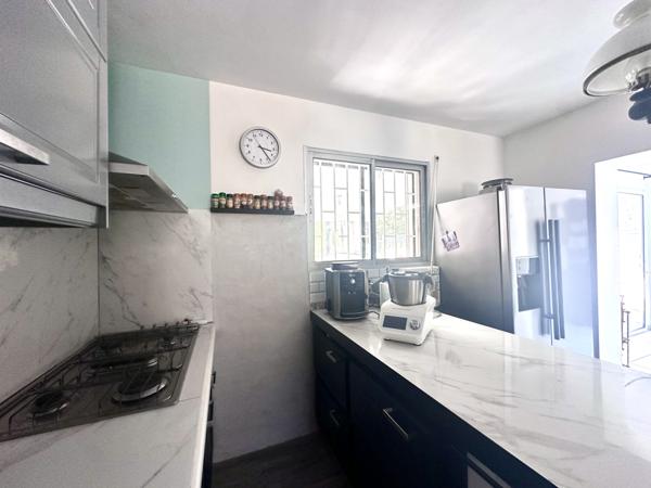 Ghisoni (20227) Maison T3 piscine car-port